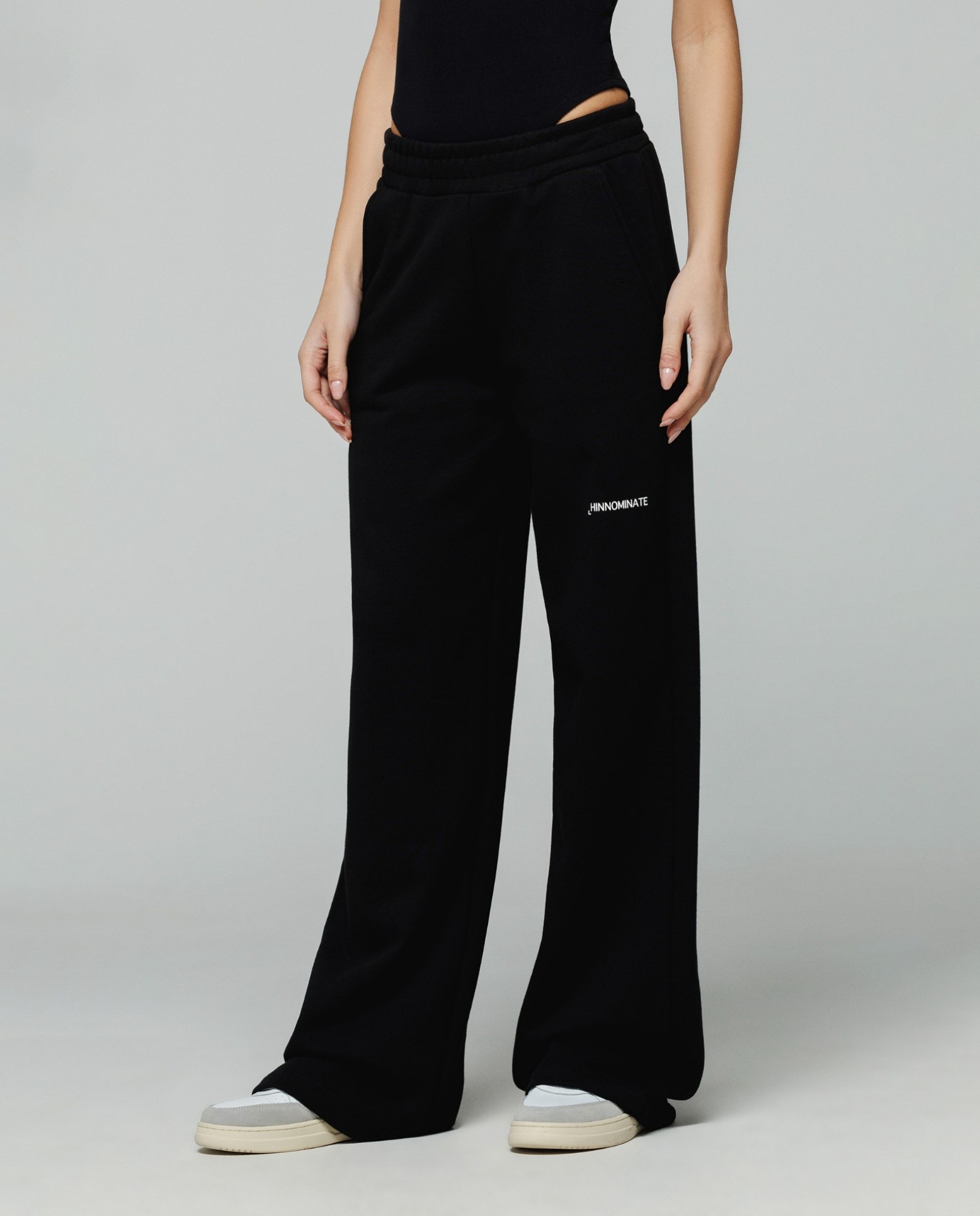 Pantalone a palazzo in felpa  • Nero