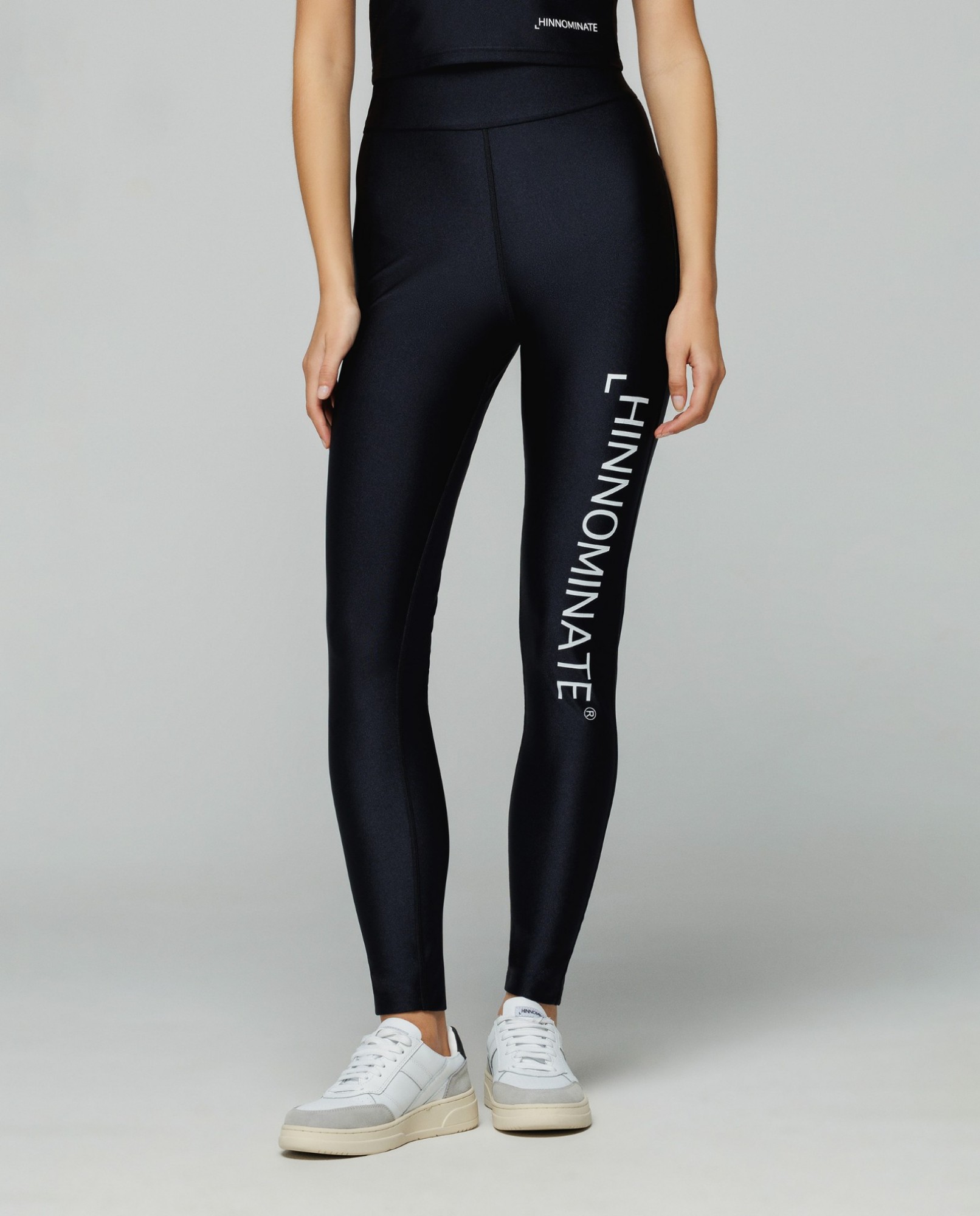 Leggings in lycra lucida a vita alta • Nero