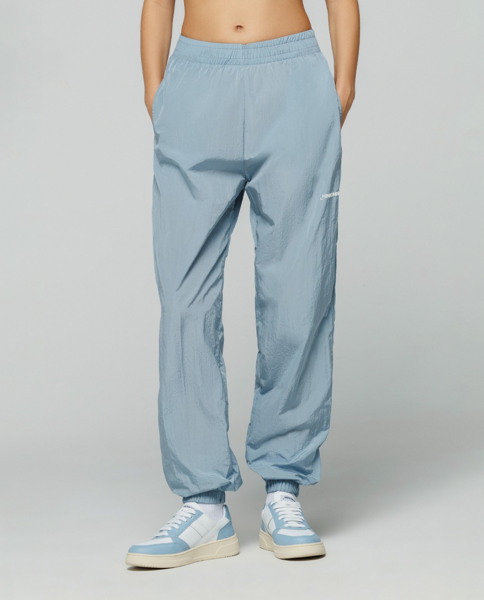 Pantalone morbido in naylon  • Azzurro polvere