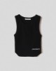 Crop top in costina con fondo stondato • Nero