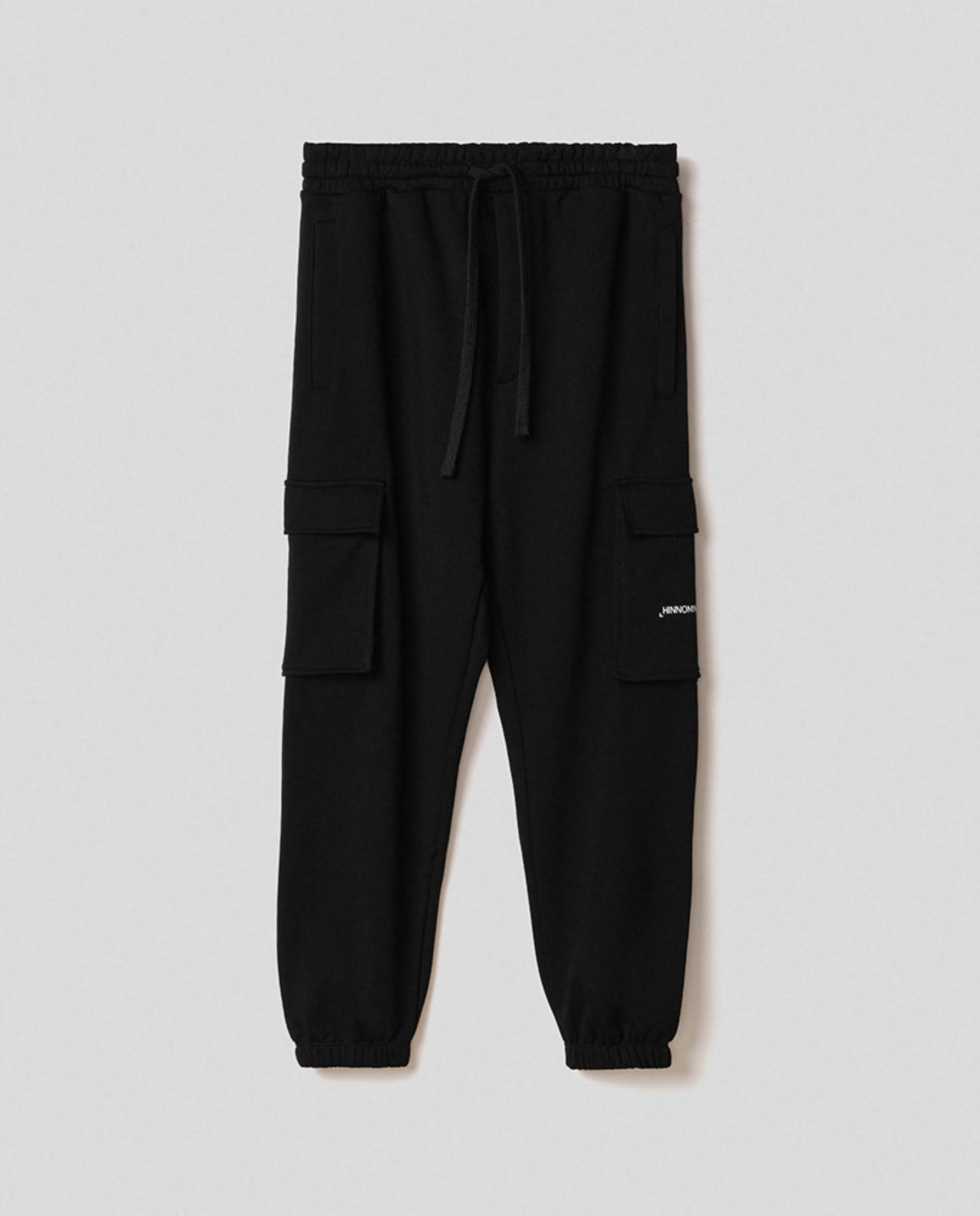 Pantalone basico con tasconi in felpa • Nero