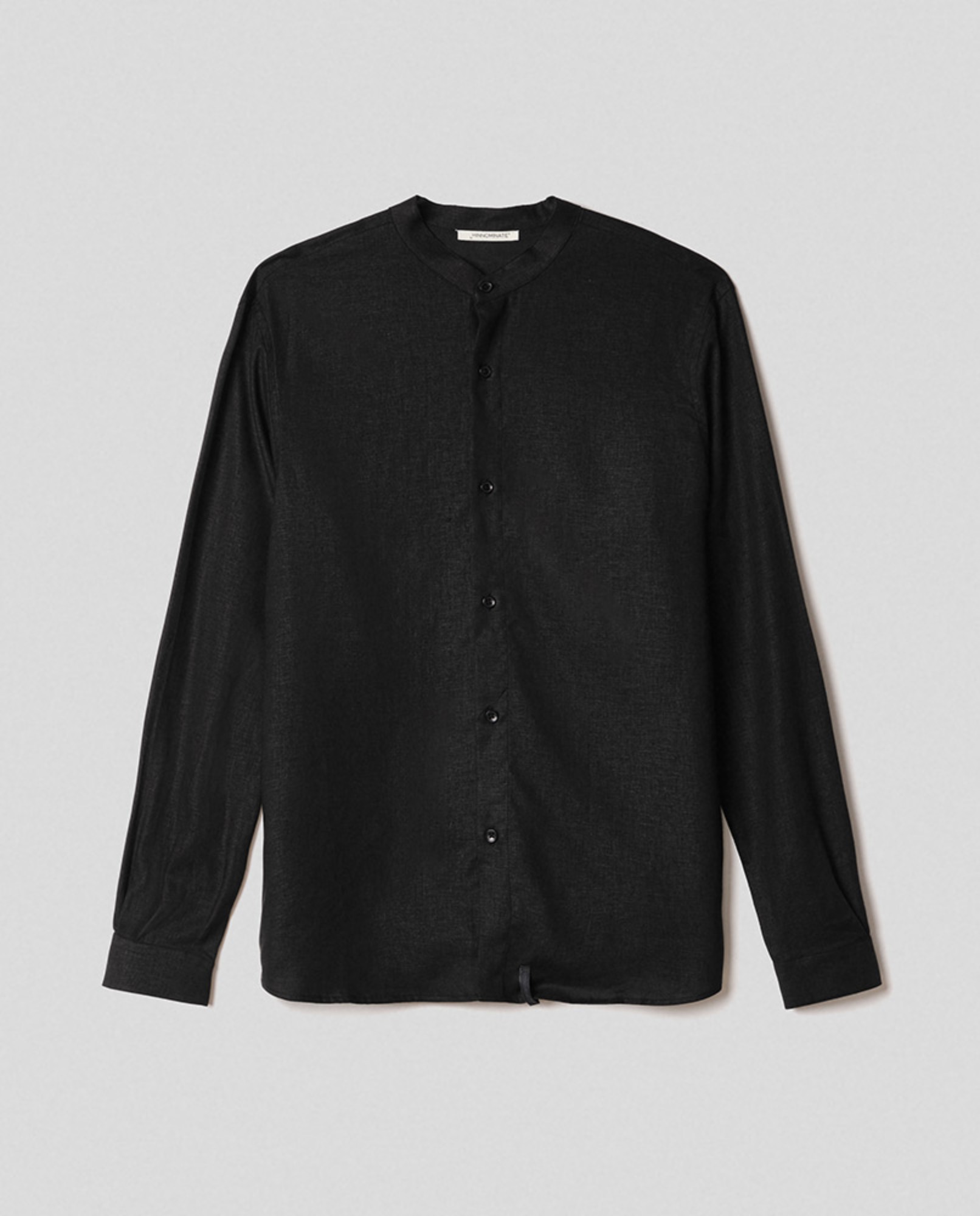 Camicia in lino con collo alla coreana • Nero