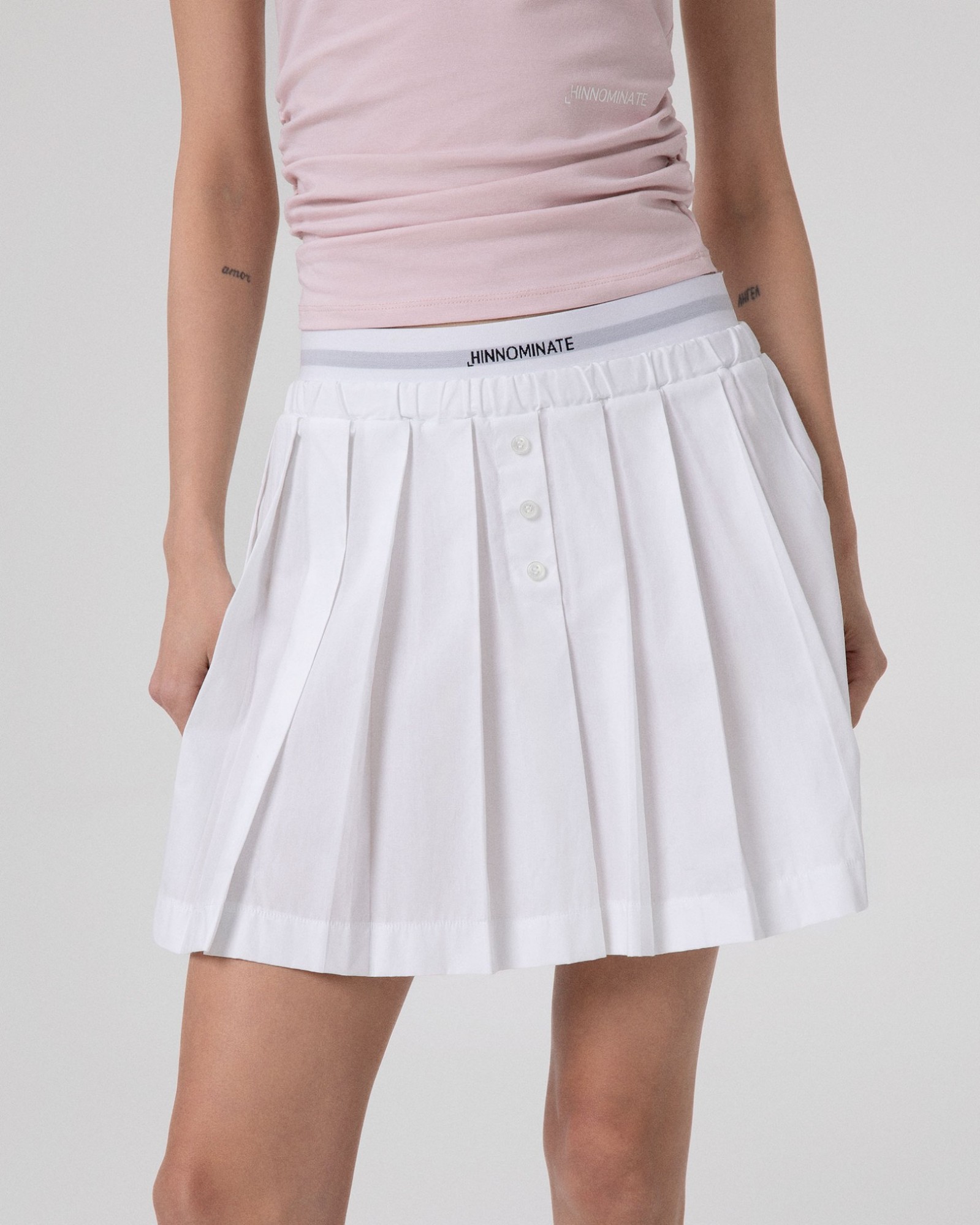Gonna Corta A Pieghe In Popeline Con Elastico In Vita • Bianco