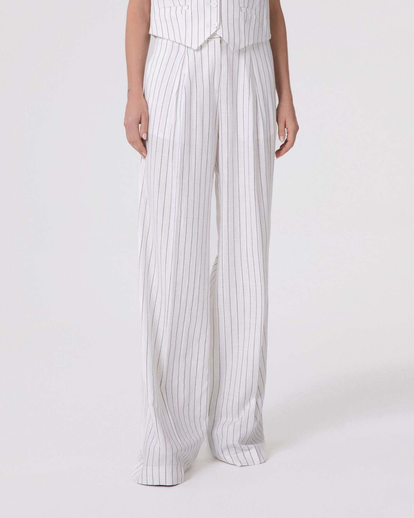 Pantalone A Palazzo Con Pences In Lino Gessato • Bianco